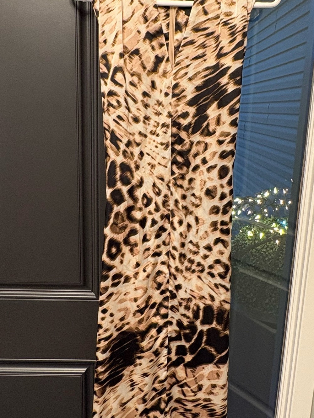 Alex Marie Sleeveless Leopard Print Maxi Dress with tie waist 8